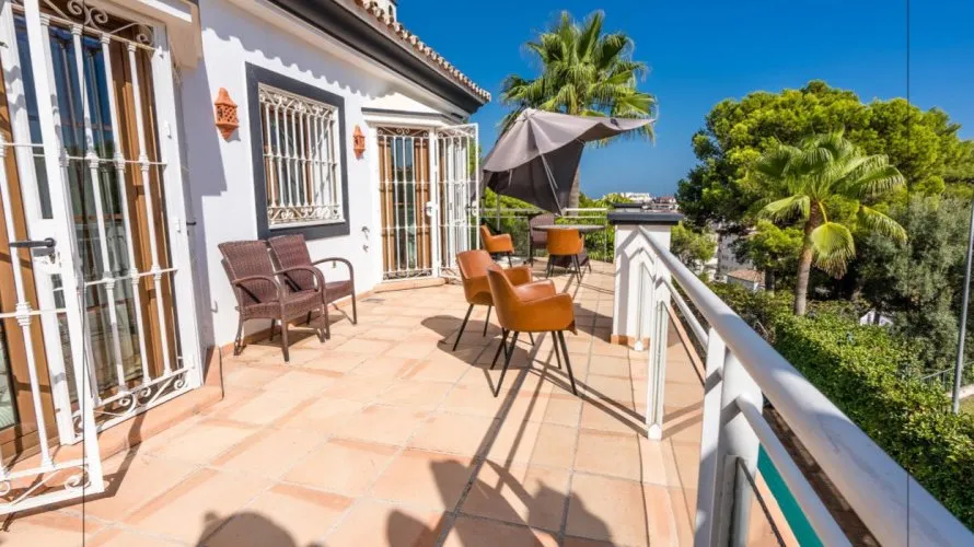 5 bedrooms villa for sale , Marbella, Spain No. 114 № 4