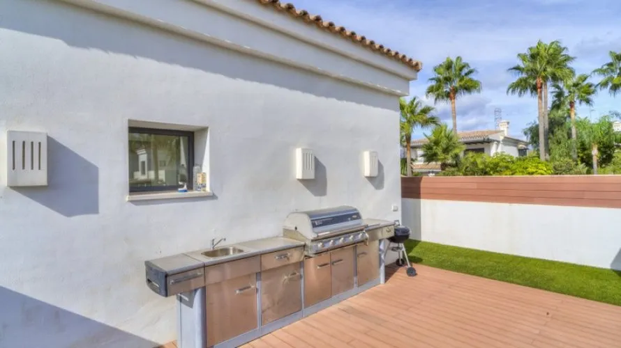 5 bedrooms villa for sale , Marbella, Spain No. 527 № 27