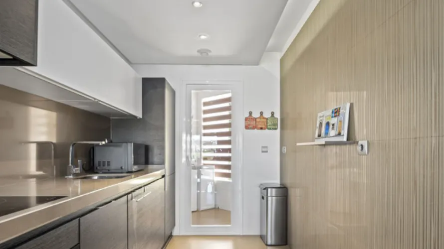 3 bedrooms apartment for sale , Cortes (San Pedro De Alcantara), Spain No. 510 № 12