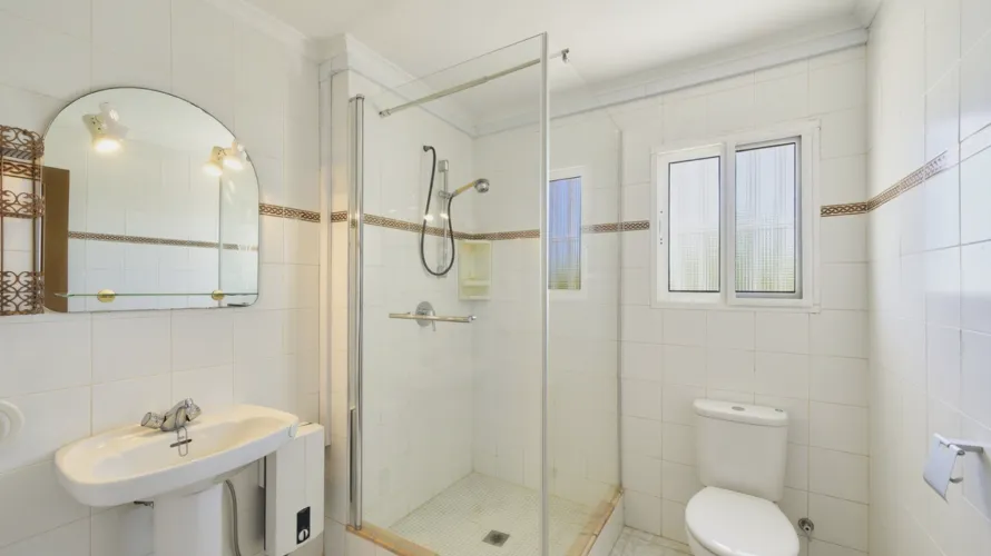 4 bedrooms house for sale , Benalmadena, Spain No. 611 № 11