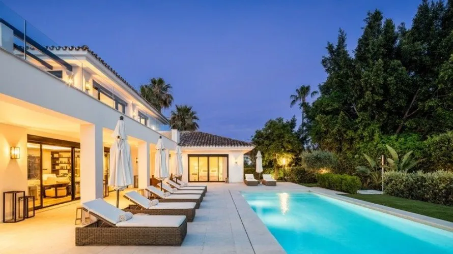 5 bedrooms house for sale , Nueva Andalucia, Spain No. 544 № 28
