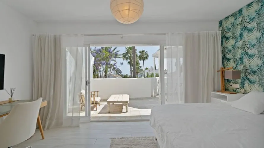 4 bedrooms townhouse for sale , Marbella, Spain No. 559 № 17