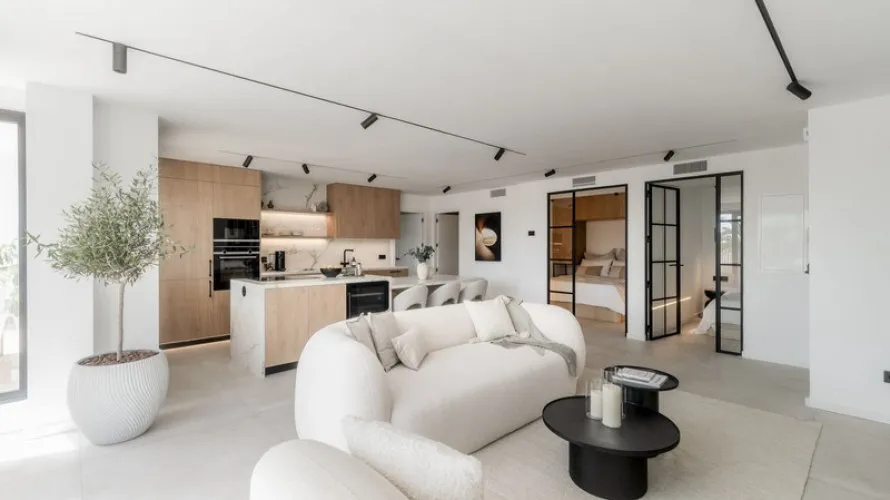 3 bedrooms apartment for sale , Nueva Andalucia, Spain No. 438 № 11