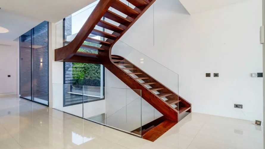6 bedrooms villa for sale , Nueva Andalucia, Spain No. 248