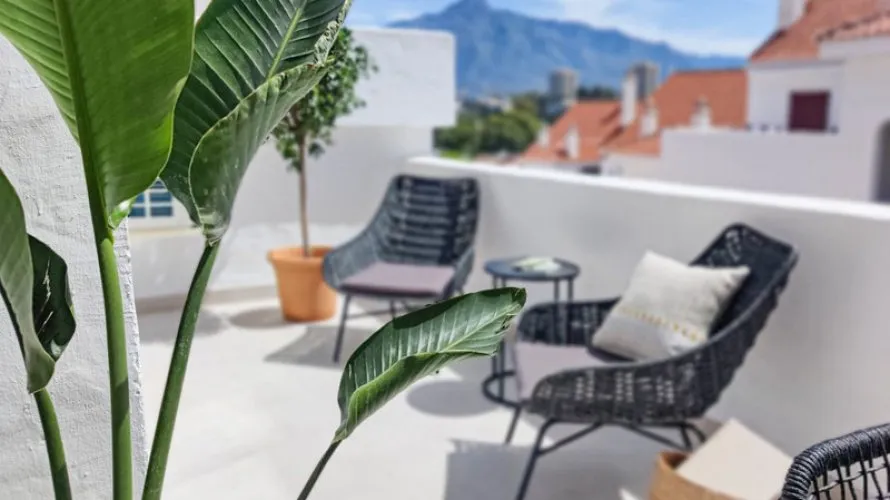 3 bedrooms apartment for sale , Nueva Andalucia, Spain No. 234 № 24