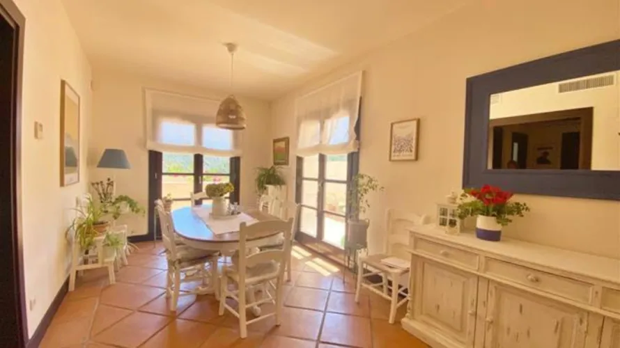 4 bedrooms house for sale , Benahavis, Spain No. 387 № 5