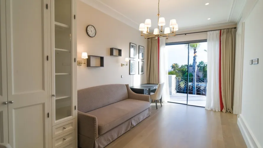 6 bedrooms villa for sale , Marbella, Spain No. 491 № 11