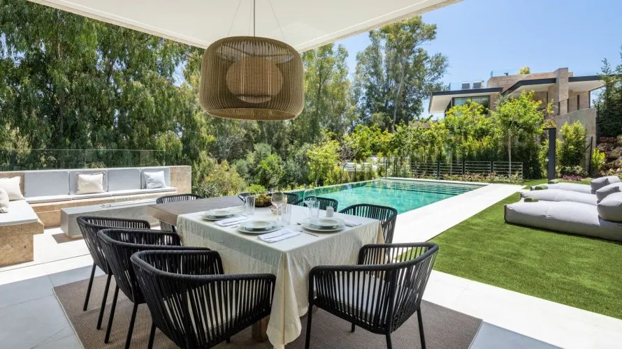 6 bedrooms house for sale , Nueva Andalucia, Spain No. 477 № 18