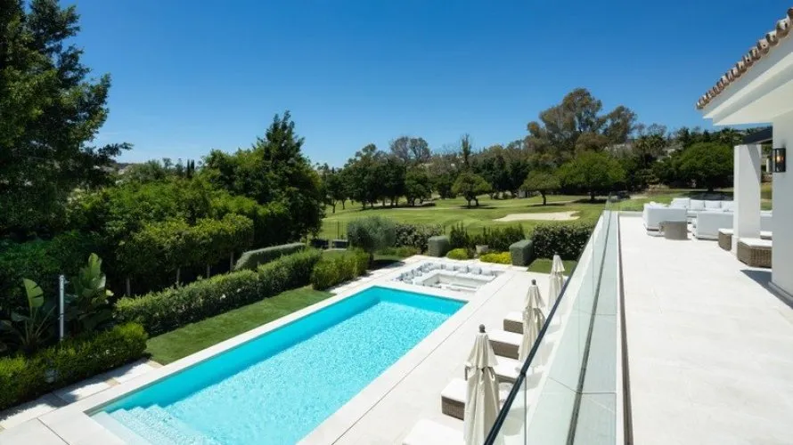 5 bedrooms house for sale , Nueva Andalucia, Spain No. 544 № 15