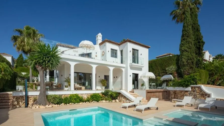 4 bedrooms villa for sale , Nueva Andalucia, Spain No. 347 № 15