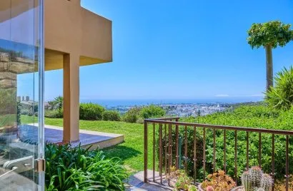 3 bedrooms apartment for sale , Benahavis, Spain No. 516