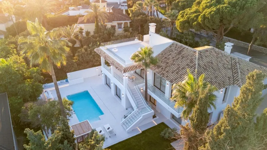 4 bedrooms house for sale , Marbella, Spain No. 503