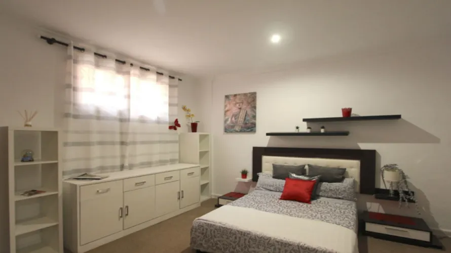 6 bedrooms villa for sale , Marbella, Spain No. 374 № 3
