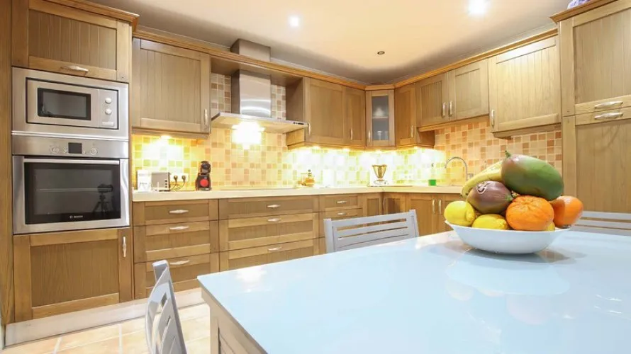 3 bedrooms apartment for sale , Nueva Andalucia, Spain No. 298 № 3