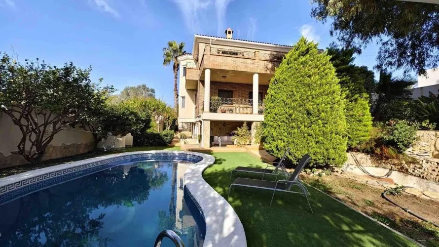 5 bedrooms villa for sale, Ciudad Quesada, Spain No. 926 № 1