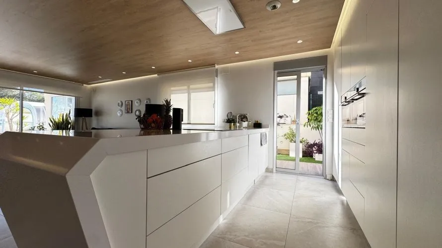 4 bedrooms villa for sale, Campoamor, Spain No. 1510 № 11