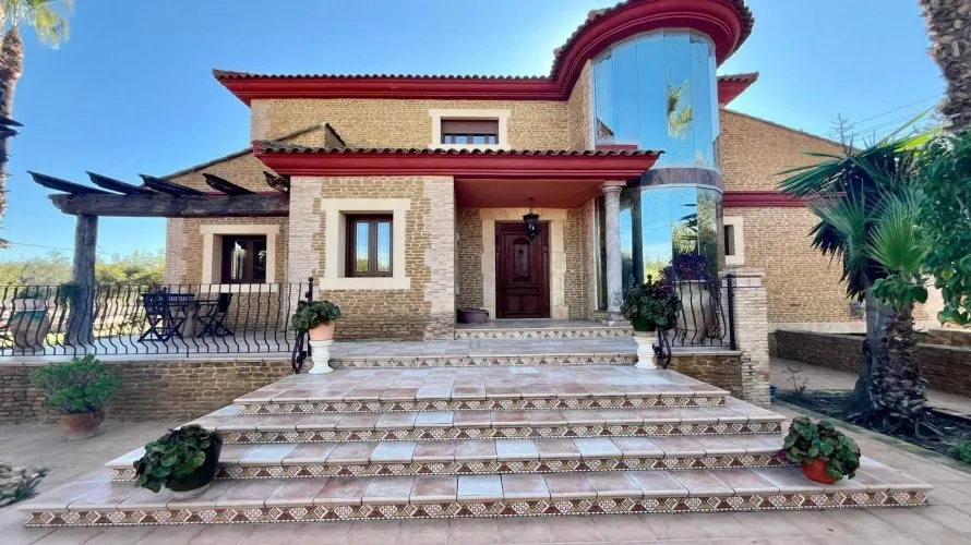 4 bedrooms house for sale, Rojales, Spain No. 1209