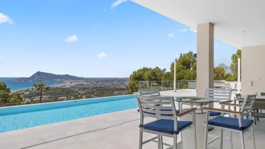 5 bedrooms villa for sale, Zona Altea Hills, Spain No. 1425 № 25