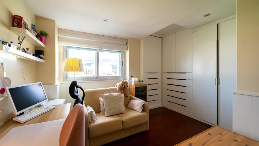 4 bedrooms apartment for sale, Villajoyosa, Spain No. 1379 № 19