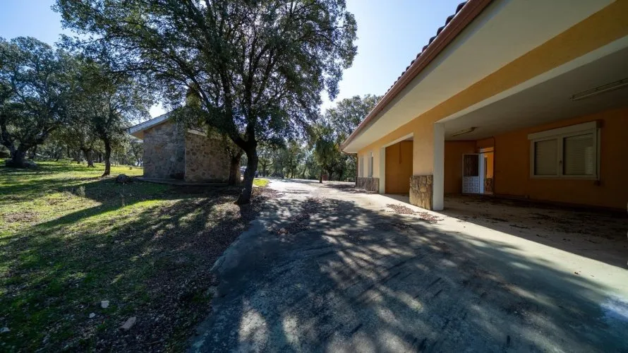 8 bedrooms house for sale, Colmenarejo, Spain No. 1553 № 27
