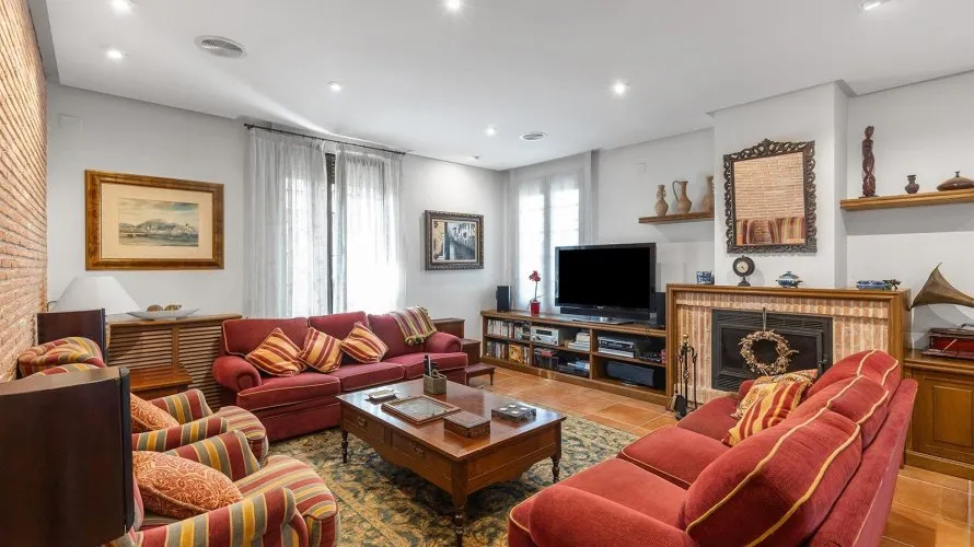 6 bedrooms villa for sale, La Veleta, Spain No. 1369 № 14