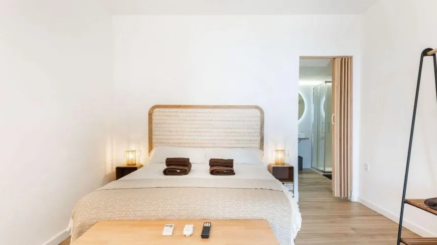 10 bedrooms villa for sale, Cabo De Las Huertas, Spain No. 1498 № 19