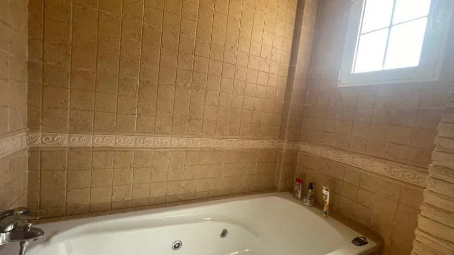 5 bedrooms house for sale, Torrevieja, Spain No. 1300 № 12