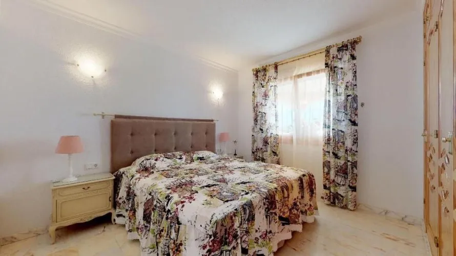 7 bedrooms villa for sale, Maryvilla, Spain No. 1072 № 25