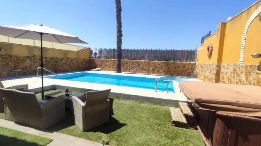 283m² apartment for sale , Torrevieja, Spain No. 1201 № 22