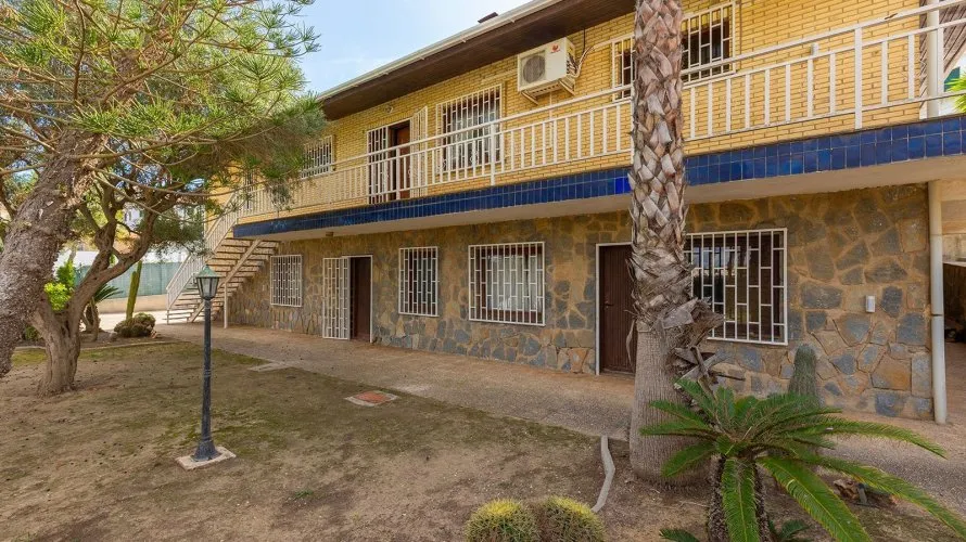 5 bedrooms villa for sale , Campoamor, Spain No. 1370 № 13