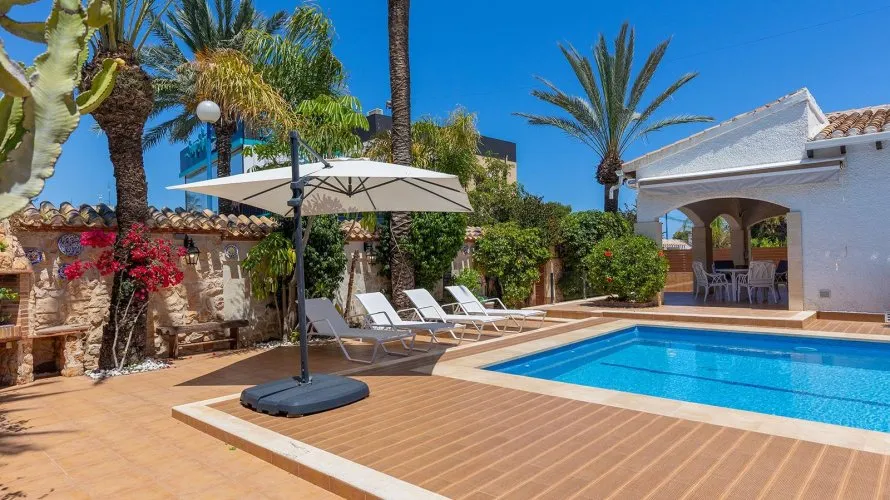 4 bedrooms villa for sale, Alicante, Spain No. 1269 № 1