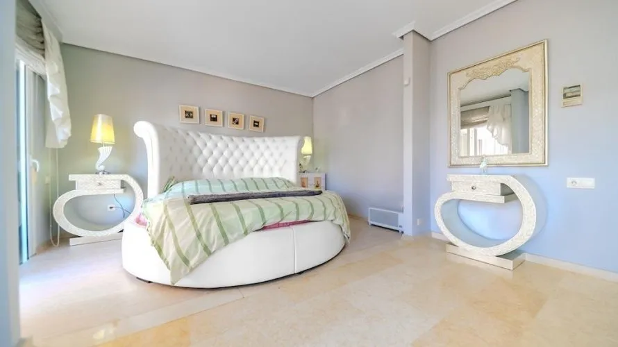 5 bedrooms villa for sale, Torrevieja, Spain No. 1261 № 13