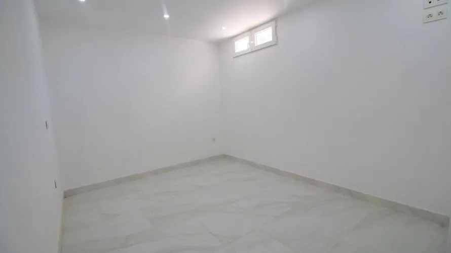 4 bedrooms apartment for sale, La Torre, Spain No. 1025 № 16