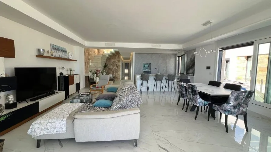 5 bedrooms villa for sale, La Mata, Spain No. 1196 № 9
