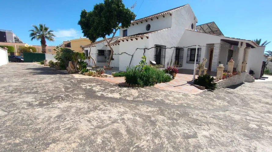 209m² house for sale, Alicante, Spain No. 1350 № 10