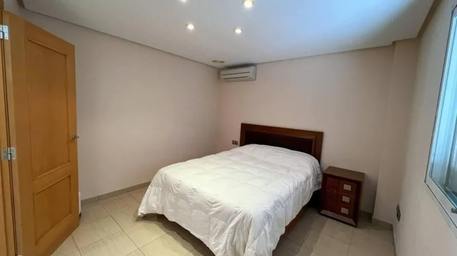 4 bedrooms apartment for sale, Manises, Spain No. 1447 № 21