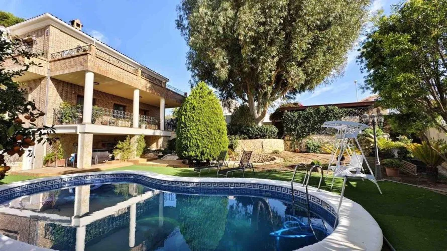 5 bedrooms villa for sale, Ciudad Quesada, Spain No. 926