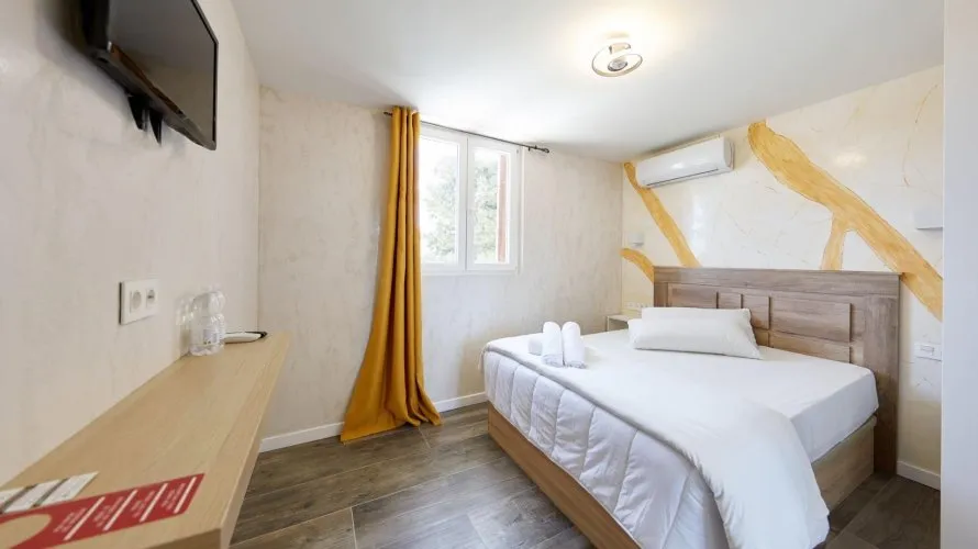 19 bedrooms hotel for sale, Cabo De Las Huertas, Spain No. 1497 № 21