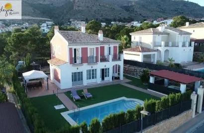 4 bedrooms villa for sale , Finestrat, Spain No. 983
