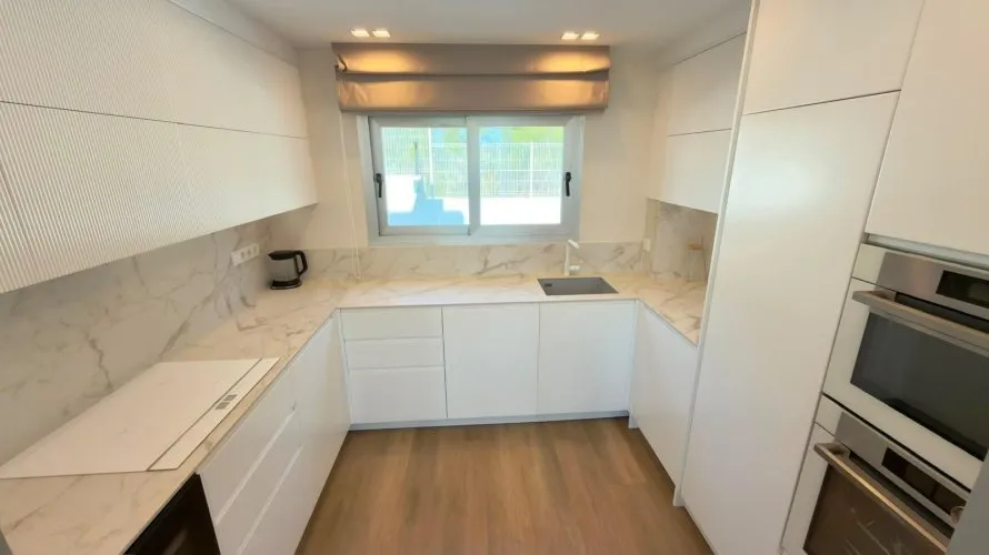 4 bedrooms villa for sale, La Nucia, Spain No. 1536 № 6