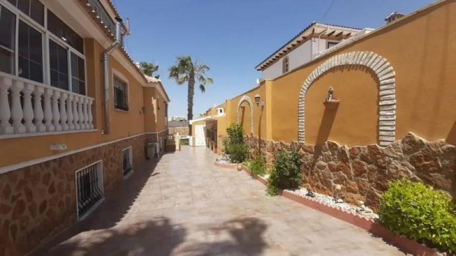 283m² apartment for sale , Torrevieja, Spain No. 1201 № 26