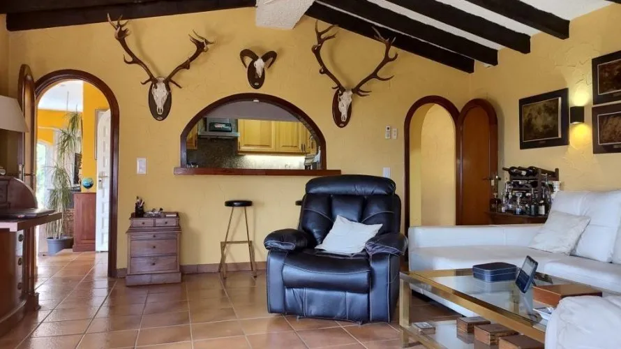3 bedrooms villa for sale , Maryvilla, Spain No. 1334 № 10
