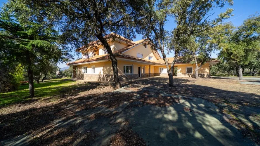 8 bedrooms villa for sale, Colmenarejo, Spain No. 1522 № 13