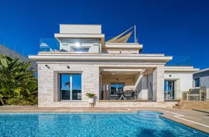 442m² villa for sale, La Zenia, Spain No. 1390