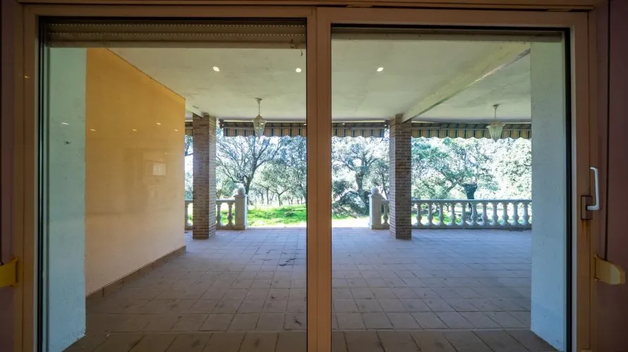 8 bedrooms villa for sale, Colmenarejo, Spain No. 1522