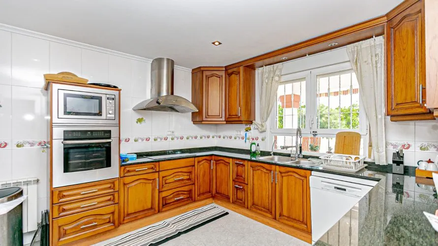 185m² villa for sale , Castilblanco de los Arroyos, Spain No. 1525 № 8