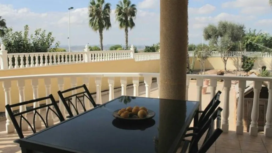 6 bedrooms apartment for sale, Torrevieja, Spain No. 1318 № 4