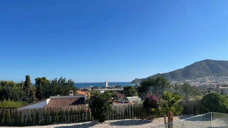 4 bedrooms villa for sale , Altea, Spain No. 1004 № 9