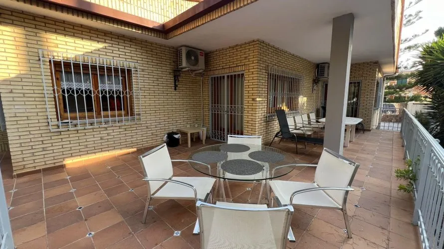 4 bedrooms villa for sale, Campoamor, Spain No. 1174 № 9