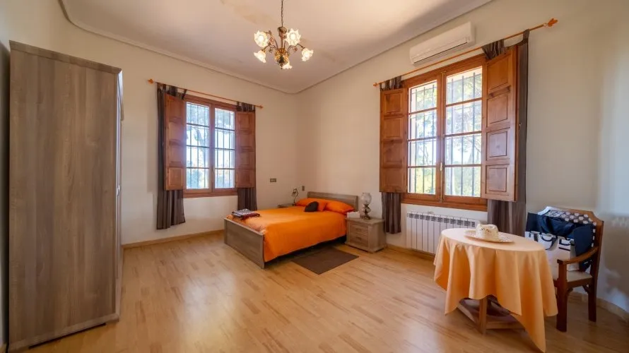 7 bedrooms house for sale, Mutxamel, Spain No. 1220 № 26